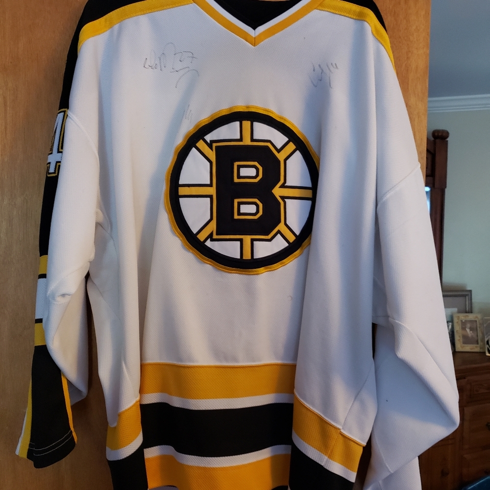 Autograph  Sergei Samsonov jersey